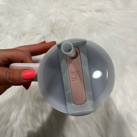 NWT Stanley Flowstate Adventure Quencher H2.0 Travel Tumbler 40 Oz Rose Quartz - Picture 9 of 9